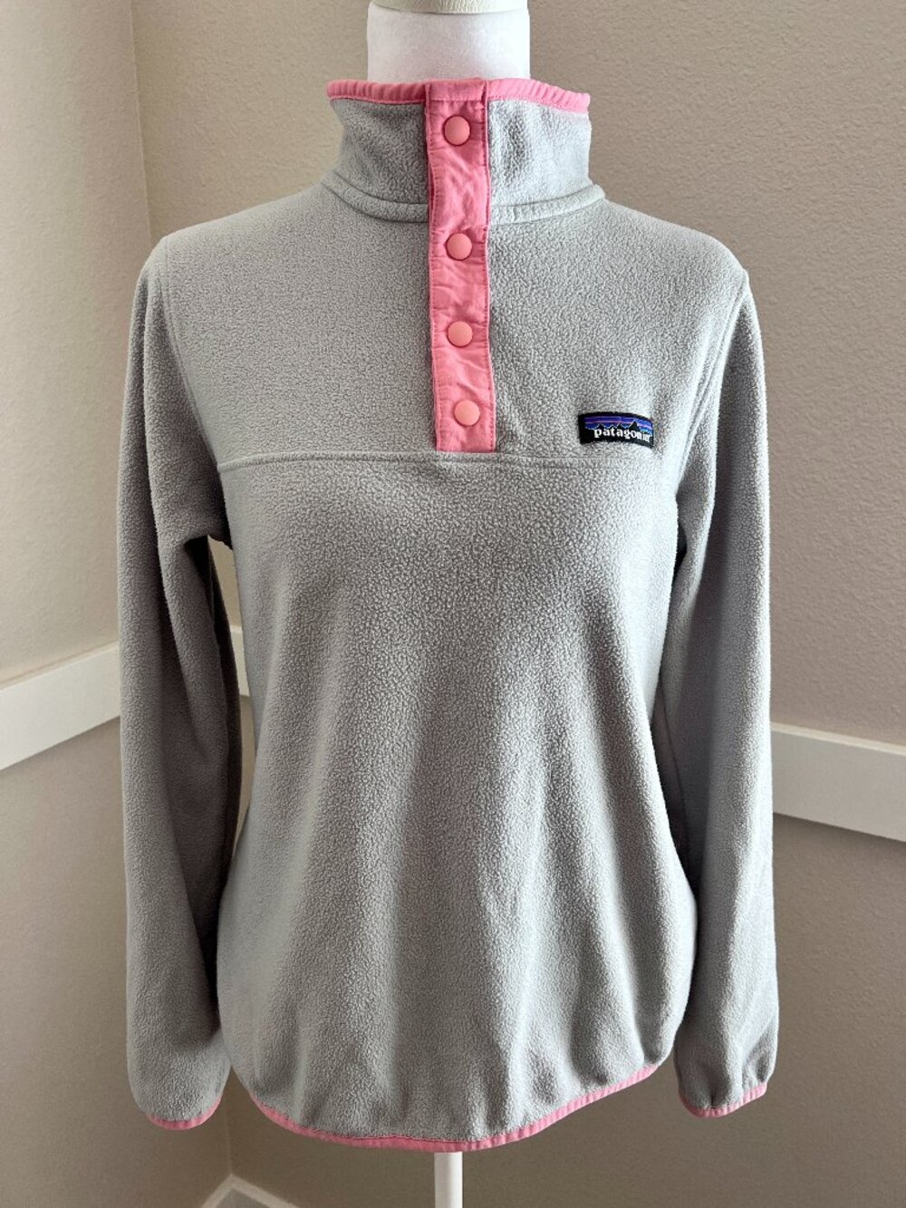 Patagonia Micro D Snap-T Fleece Pullover Gray & Pink - Women's Size Small
